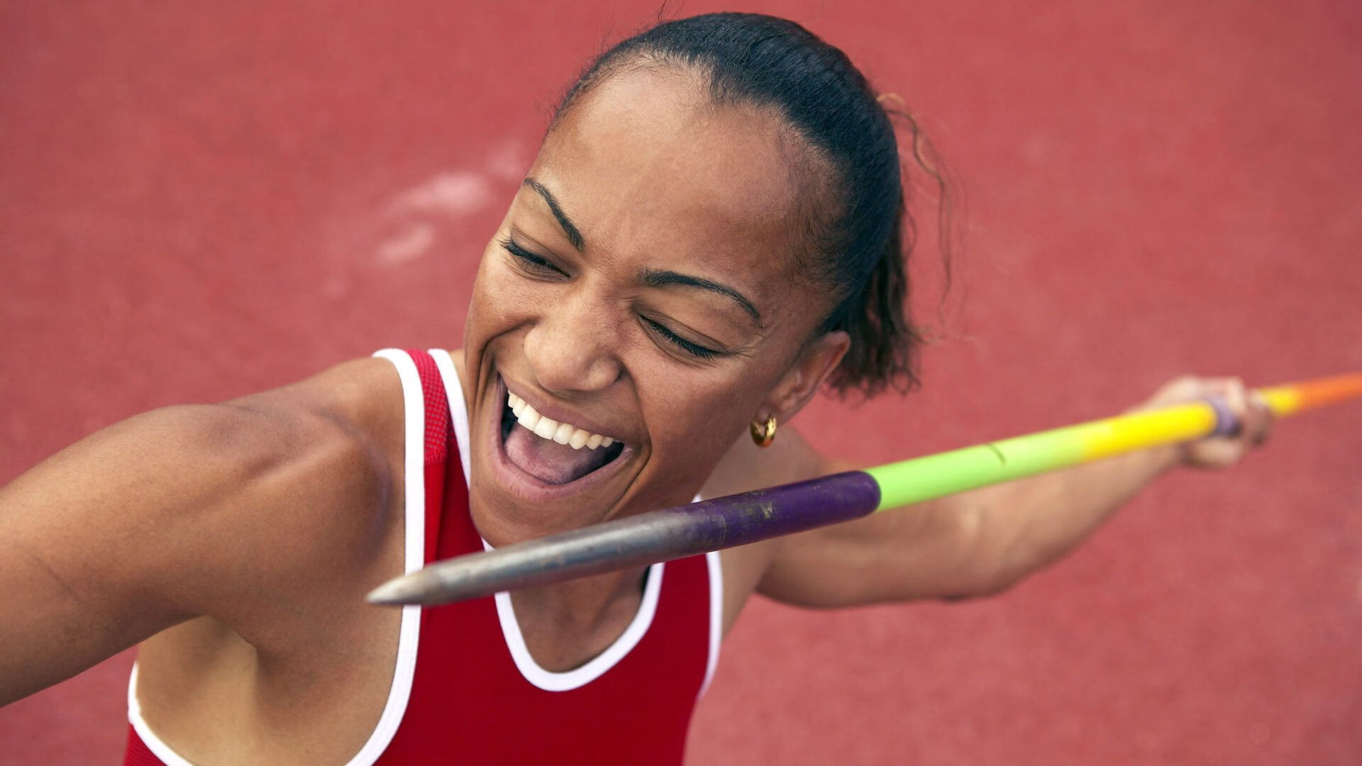 九游下载安装-观众们期待在足球比赛中看到哪些精彩瞬间？，看足球赛观众们的神态