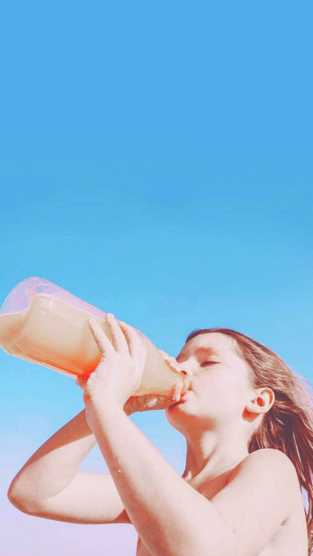 里昂中场坚决为球队争胜，引领士气高昂全力拼搏，里昂队首发阵容