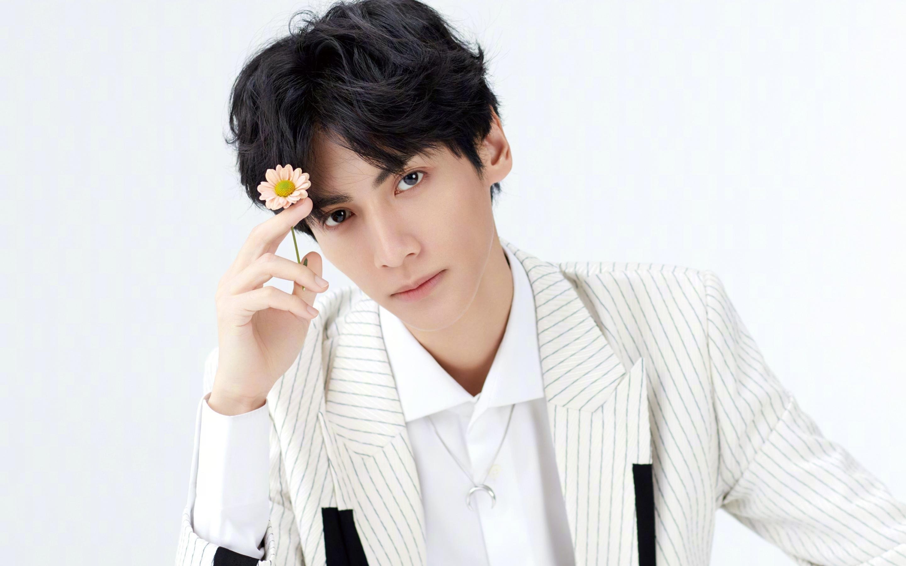 谷爱凌雪地翻转成功刷新难度纪录,谷爱凌2020比赛滑雪视频